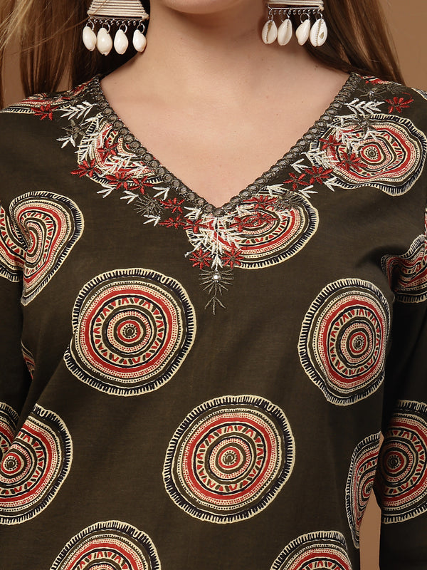 Stylum Women's Green Block Printed Cotton Straight Kurta (GREENGILD)