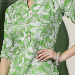 Stylum Women's Paisley Printed Rayon Straight Kurta (GREENPARLE)