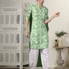 Stylum Women's Paisley Printed Rayon Straight Kurta (GREENPARLE)