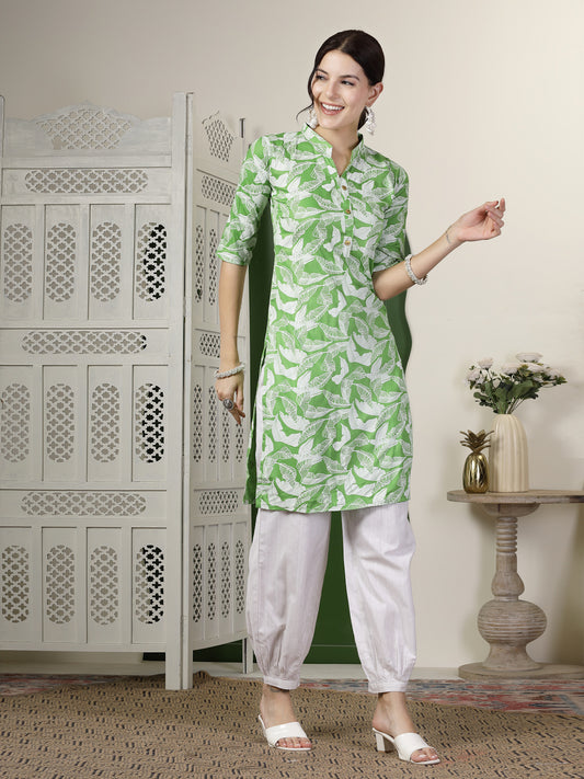 Stylum Women's Paisley Printed Rayon Straight Kurta (GREENPARLE)