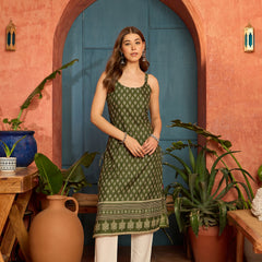 Stylum Women's Green Ethnic Motif Printed Rayon Straight Kurta (GREENRATAN)