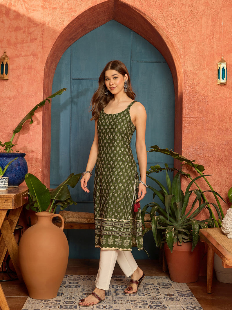 Stylum Women's Green Ethnic Motif Printed Rayon Straight Kurta (GREENRATAN)