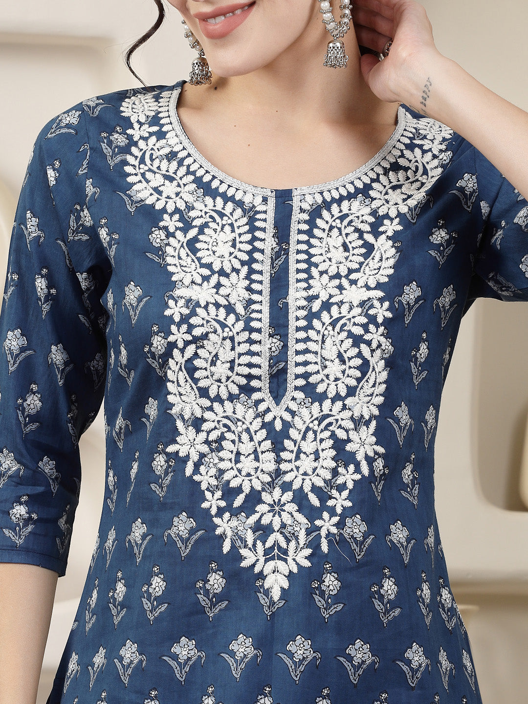 Stylum Women's Indigo Blue Printed & Embroidered Cotton Straight Chicken Kurta (INDIGOPARAG)