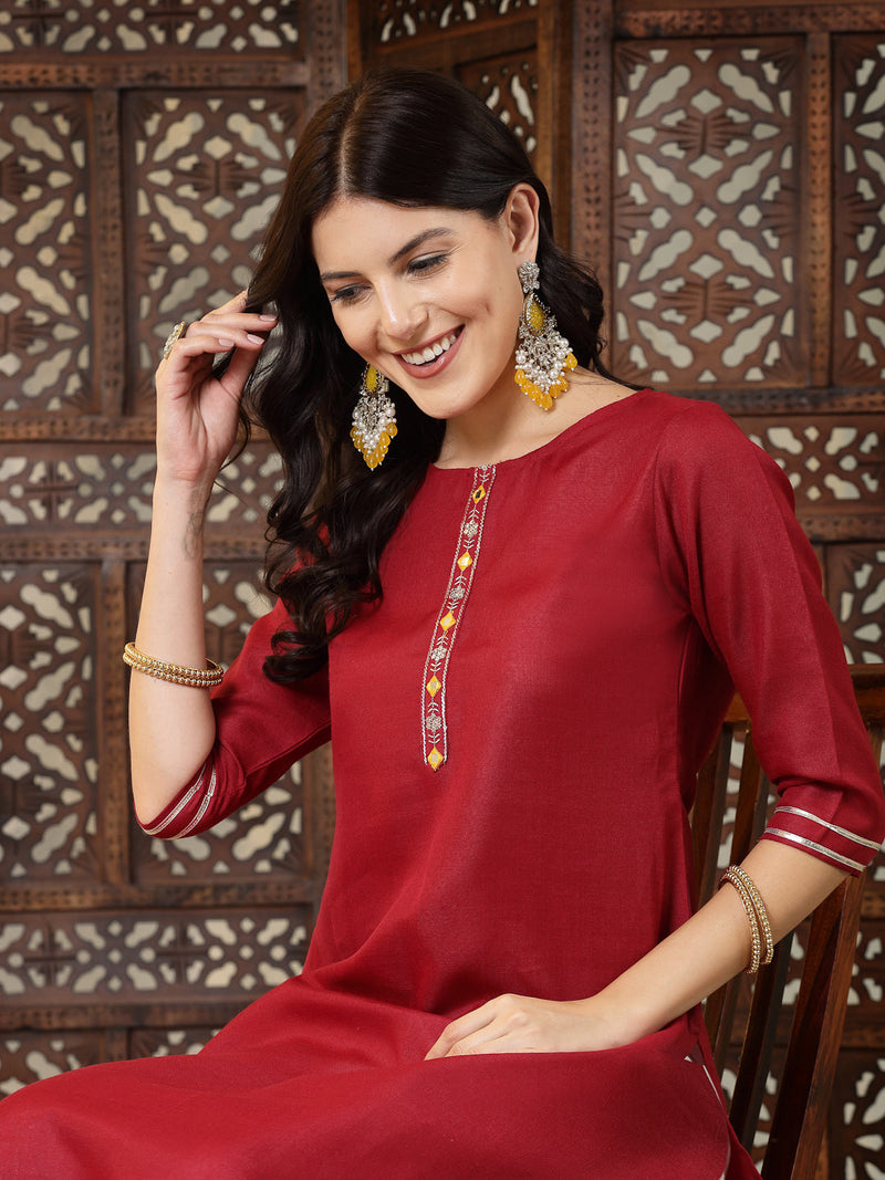 Stylum Women's Self Designed Cotton Blend Straight Kurta (ISABEL)