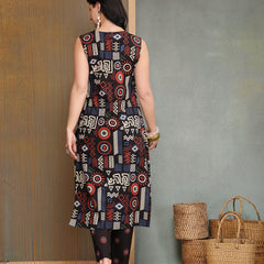 Stylum Women's Black Geometric Printed Cotton Straight Kurta Pant Set (KPBLACKELIZA)