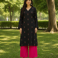Stylum Women's Black Floral Printed Rayon A-Line Kurta With Palazzo (KPBLACKHEAT)