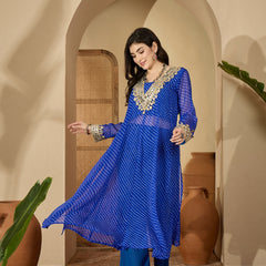 Stylum Women's Blue Leheriya Printed & Embroidered Georgette A-Line Kurta Pant Set (KPBLUEBARMA)