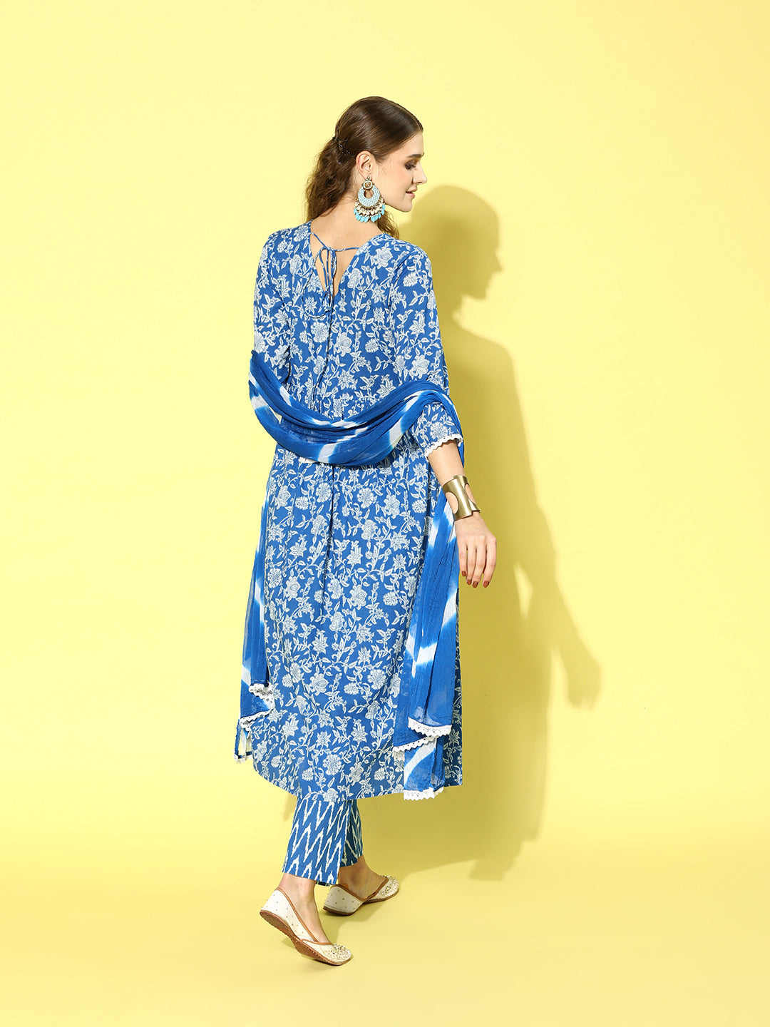 Blue Naira Cut Kurta Pant Dupatta Set