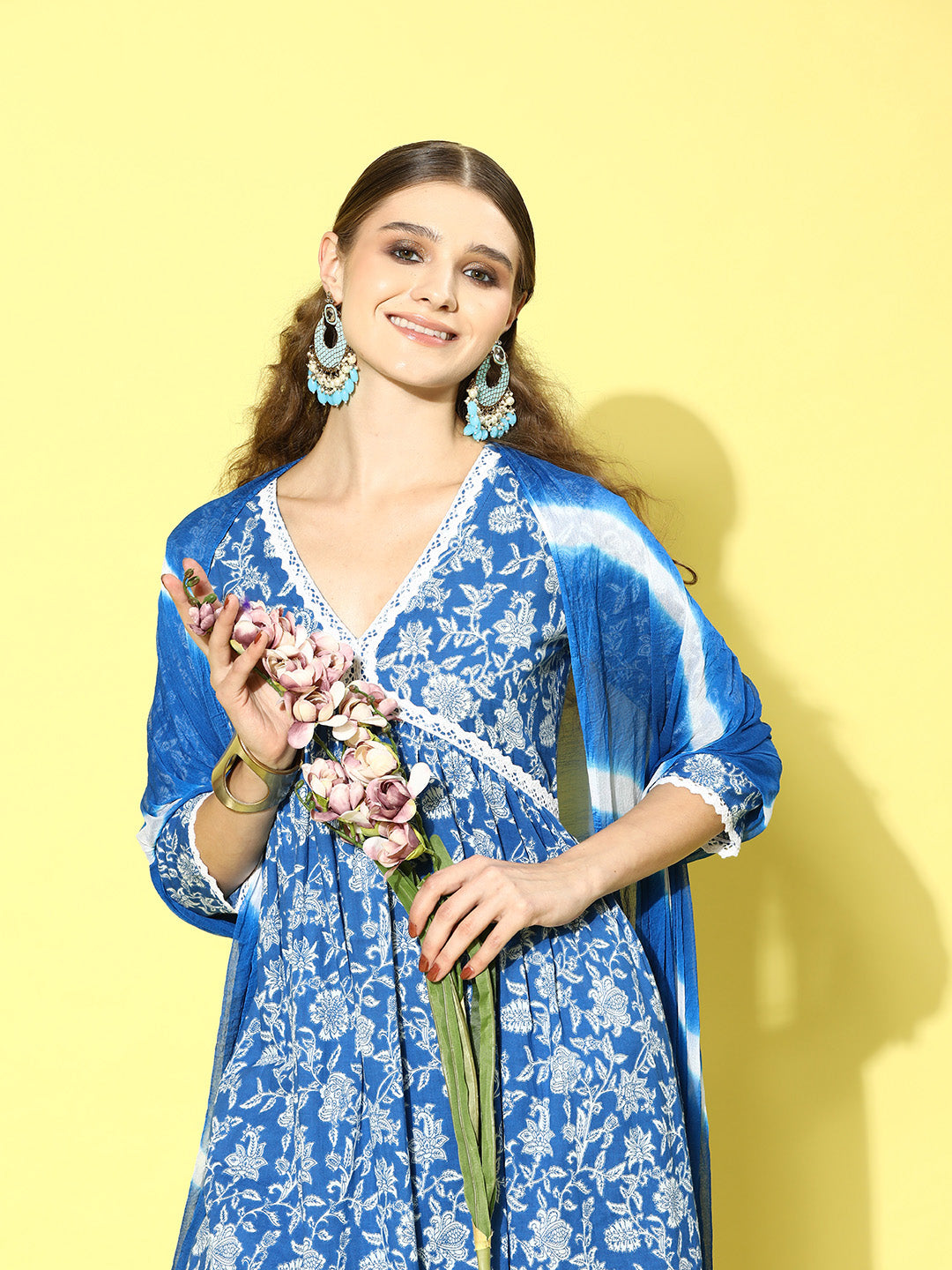 Blue Naira Cut Kurta Pant Dupatta Set