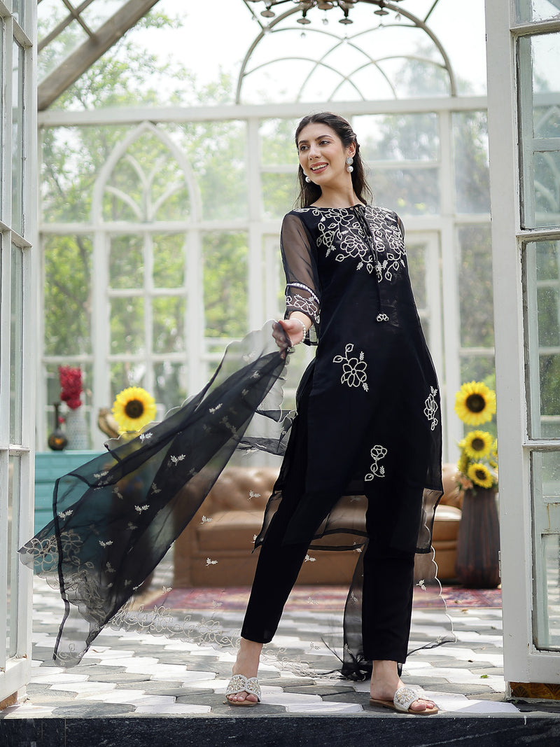 Stylum Women's Black Solid & Embroidered Cotton Straight Kurta Pant Dupatta Set (KPDBLACKPITHORA)