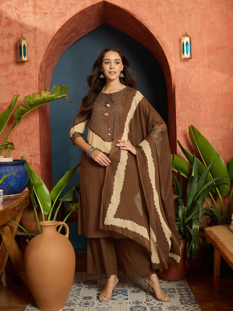 Stylum Women's Brown Bandhej Printed Cotton Straight Kurta Pant Dupatta Set (KPDBROWNDIRAM)