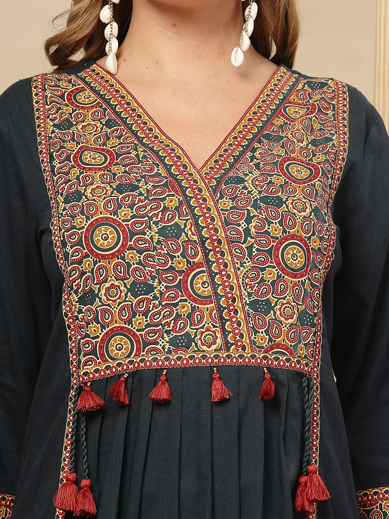 Stylum Women's Green Solid Cotton Straight Kurta Pant Dupatta Set (KPDGREENPANNA)