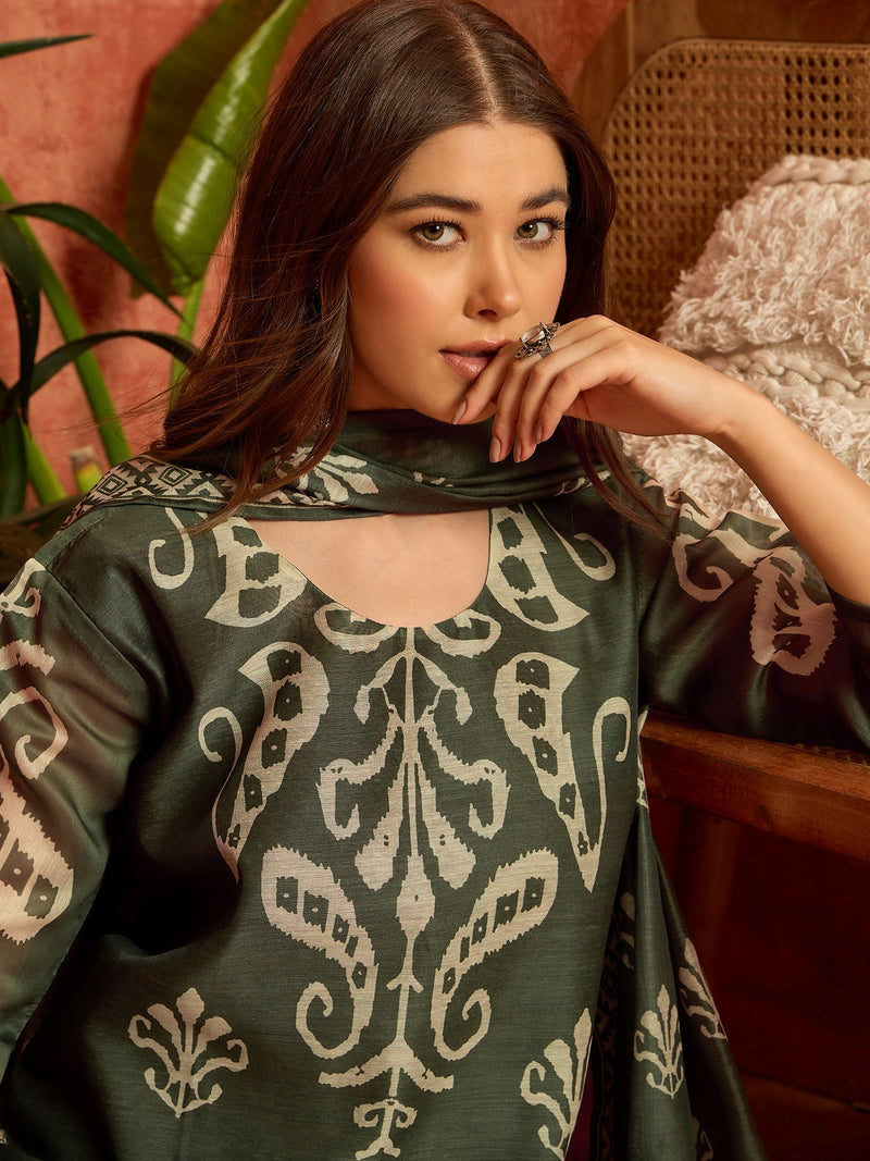 Stylum Women's Green Ikkat Printed Chanderi Straight Kurta Pant Dupatta Set (KPDGREENROCHAK)