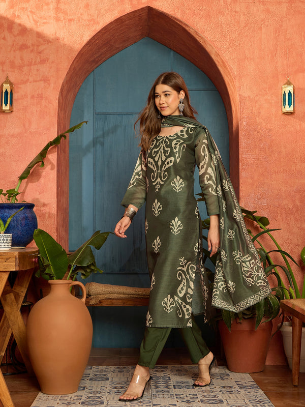 Stylum Women's Green Ikkat Printed Chanderi Straight Kurta Pant Dupatta Set (KPDGREENROCHAK)