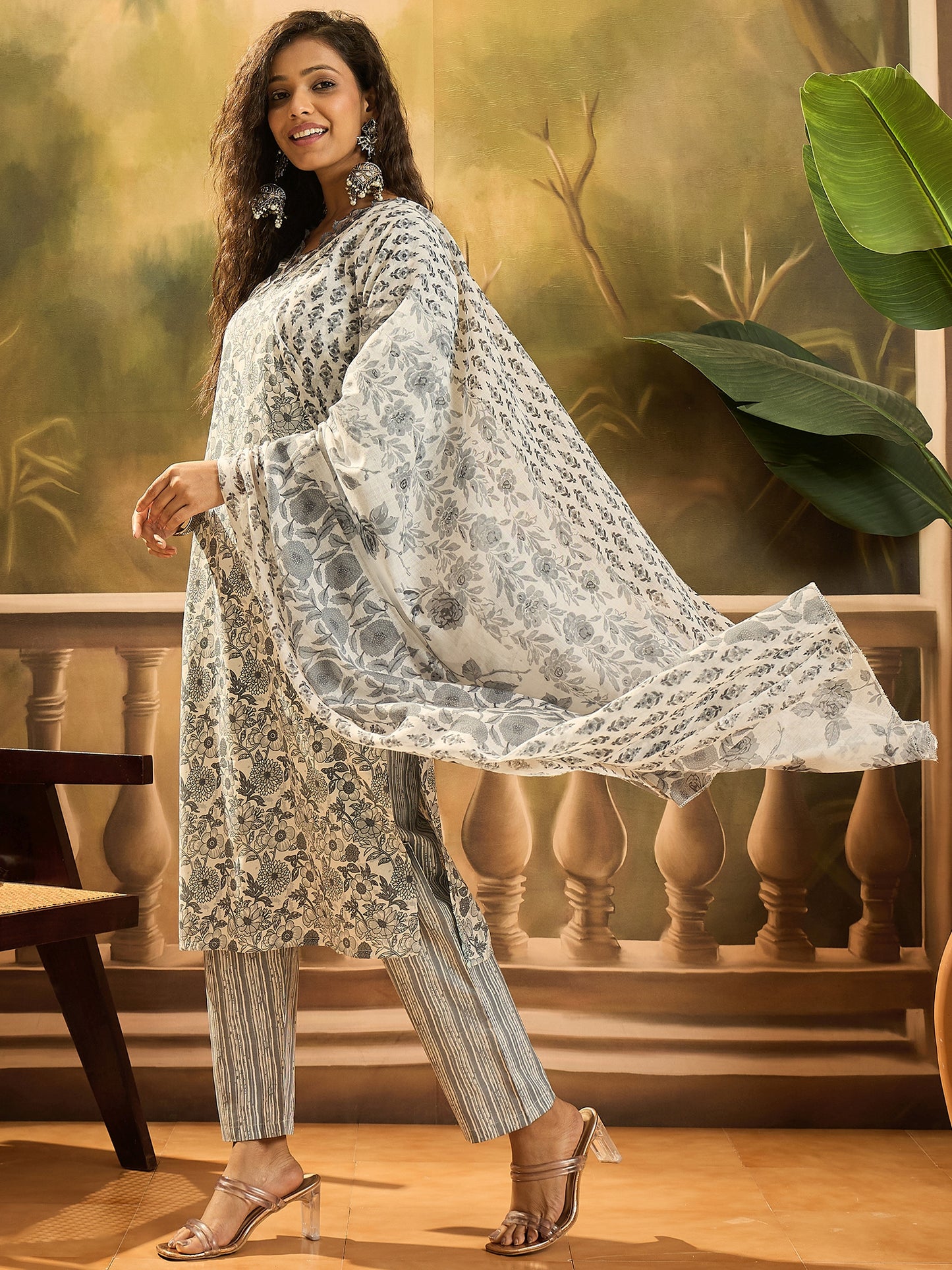 Stylum Women's Grey Floral Printed Cotton Straight Kurta Pant Dupatta Set (KPDGREYJUNG)
