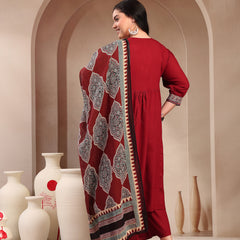 Stylum Women's Plus Size Maroon Solid Cotton Kurta Pant Dupatta Set (KPDMAROONSIFARPLUS)