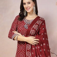 Stylum Women's Maroon Bandhani Printed & Embroidered Cotton Straight Kurta Pant Dupatta Set (KPDMAROONTIRA)