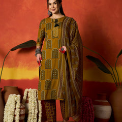 Stylum Women's Mustard Printed Cotton Straight Kurta Pant Dupatta Set (KPDMUSTBUGATI)