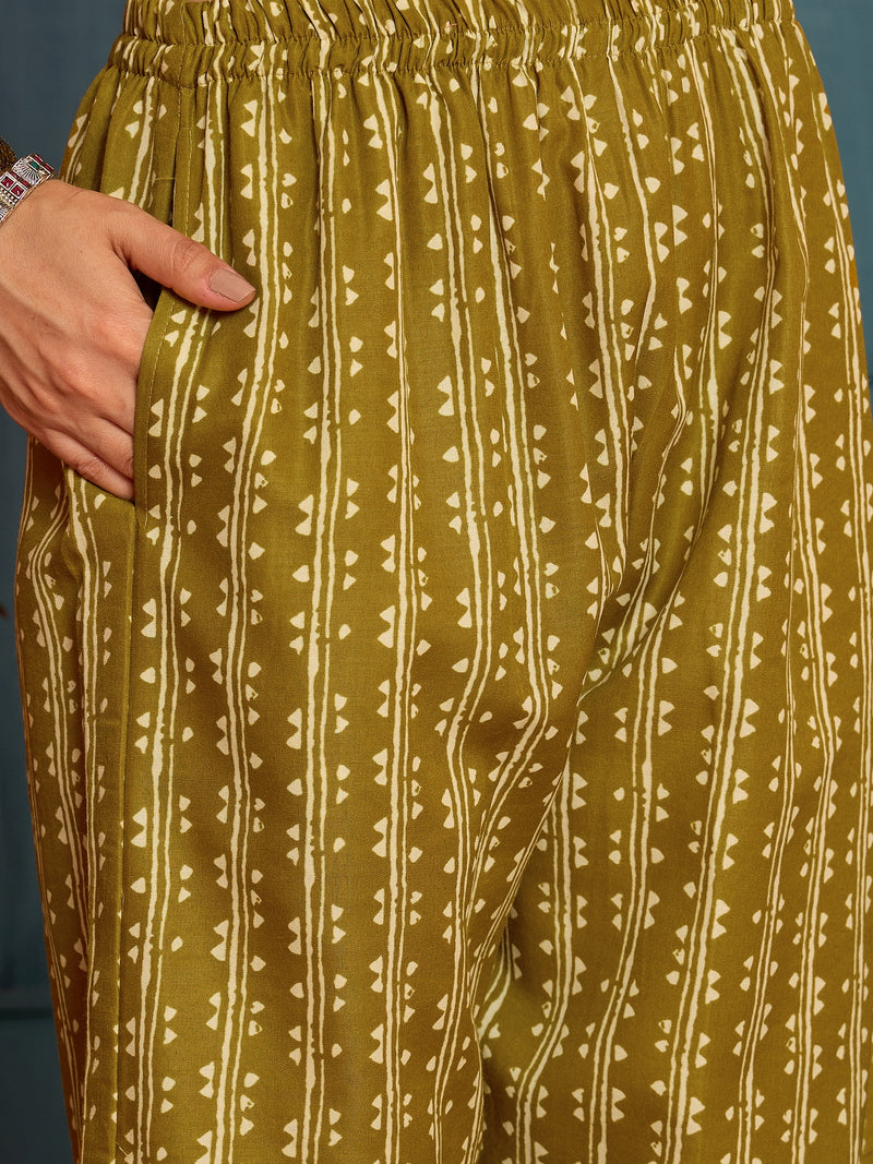 Stylum Women's Mustard Floral Printed Cotton Blend Straight Kurta Pant Dupatta Set (KPDMUSTMULTAN)