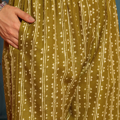 Stylum Women's Mustard Floral Printed Cotton Blend Straight Kurta Pant Dupatta Set (KPDMUSTMULTAN)