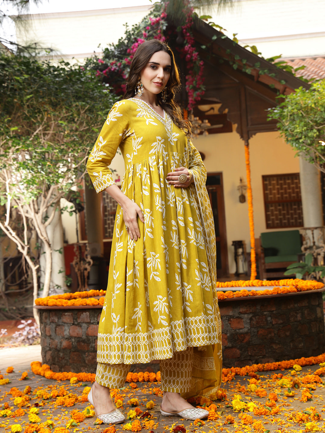 Stylum Women's Yellow Floral Printed Cotton Anarkali Kurta Pant Dupatta Set (KPDYELLOWMANI)