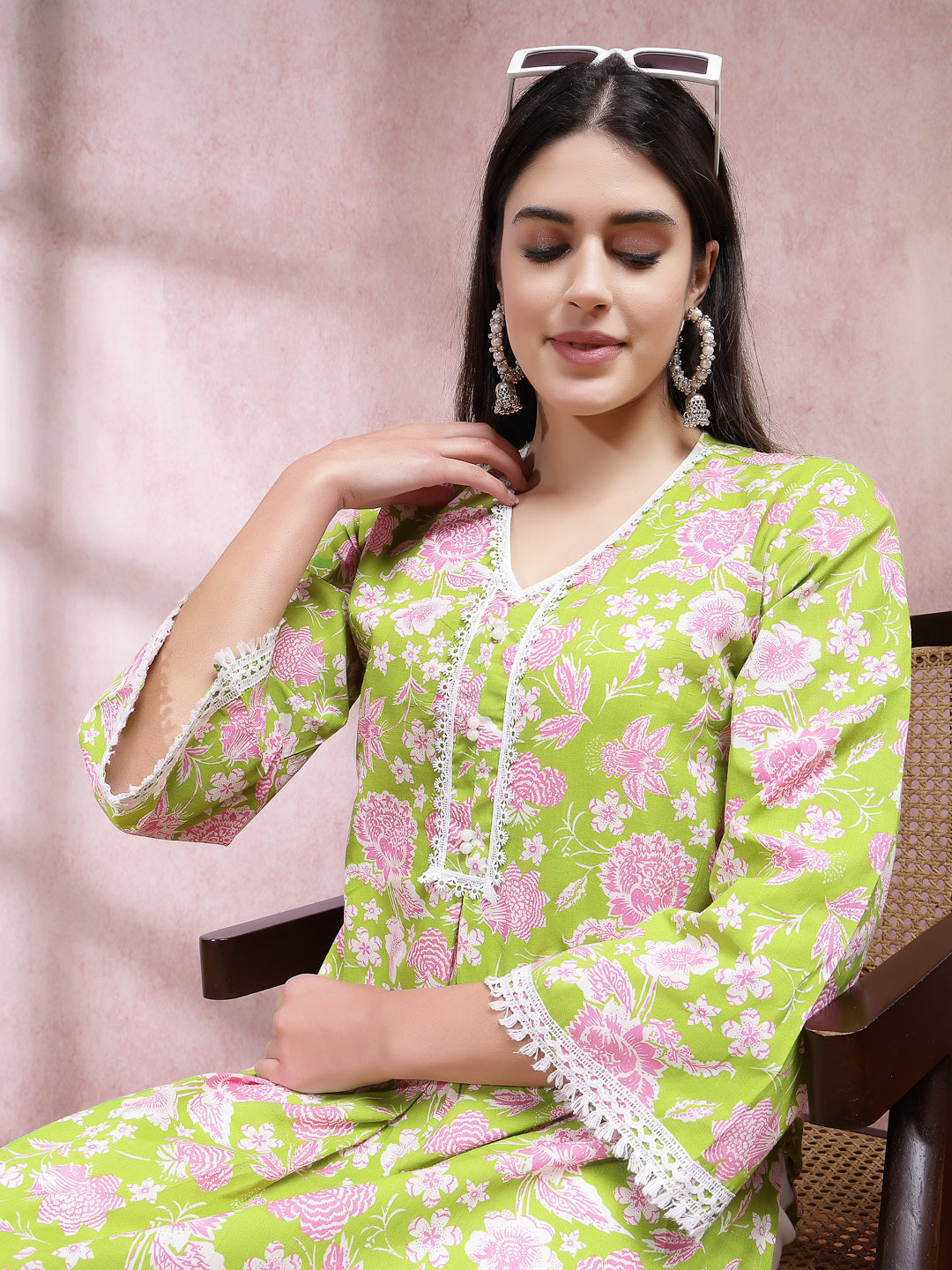 Stylum Women's Floral Printed Cotton Straight Kurta Pant Set (KPGRASSYGREEN)