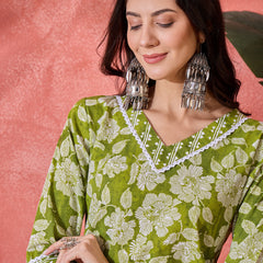 Stylum Women's Green Floral Printed Cotton Straight Kurta Pant Set (KPGREENMANALI)