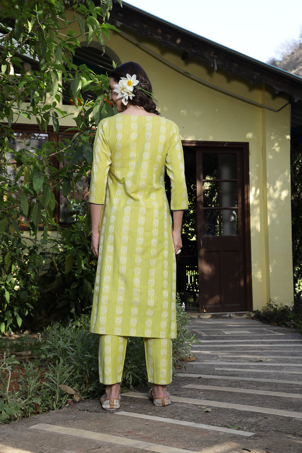 Stylum Women's Lime Green Woven Design Cotton Blend Straight Kurta Pant Set (KPLIMESHIMLA)