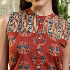 Stylum Women's Maroon Ajrakh Printed Cotton Straight Kurta Pant Set (KPMAROONANJAW)