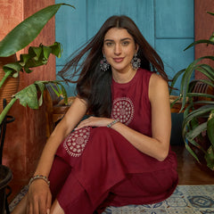 Stylum Women's Maroon Solid & Embroidered Rayon Straight Kurta Pant Set (KPMAROONKUFRI)