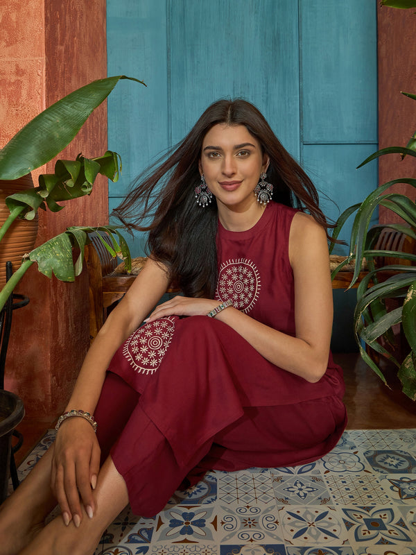Stylum Women's Maroon Solid & Embroidered Rayon Straight Kurta Pant Set (KPMAROONKUFRI)