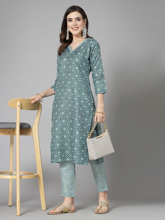 Green Printed Cotton Blend Straight Kurta Pant Set