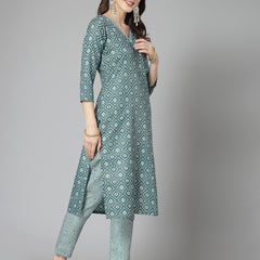 Green Cotton Blend Straight Kurta Pant Set