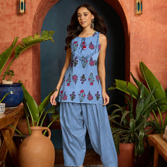 Stylum Women's Blue Floral Printed Pure Cotton Straight Short Kurti With Farshi Salwar Set (KSBLUEFIDA)