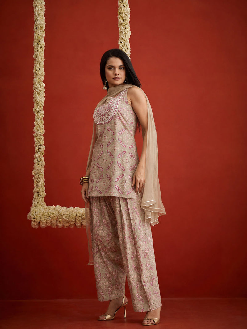 Stylum Women's Beige Bandhej Printed & Embroidered Rayon Straight Short Kurti Farshi Salwar Dupatta Set (KSDBEIGENYCIL)