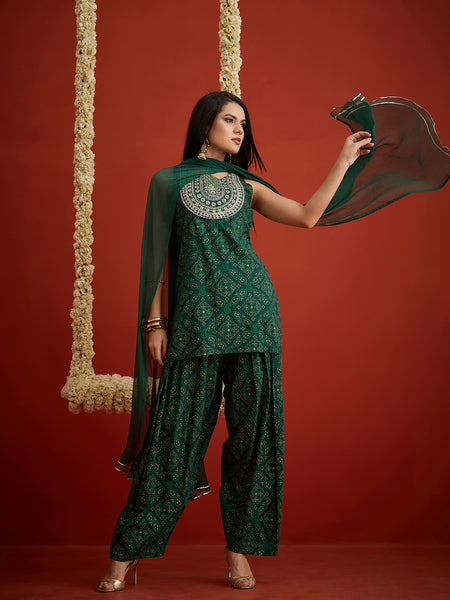 Stylum Women's Green Bandhej Printed & Embroidered Rayon Straight Short Kurti Farshi Salwar Dupatta Set (KSDGREENNYCIL)