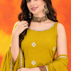 Stylum Women's Mustard Bandhani Printed Rayon Straight Short Kurti Skirt Dupatta Set (KSDMUSTAAINA)