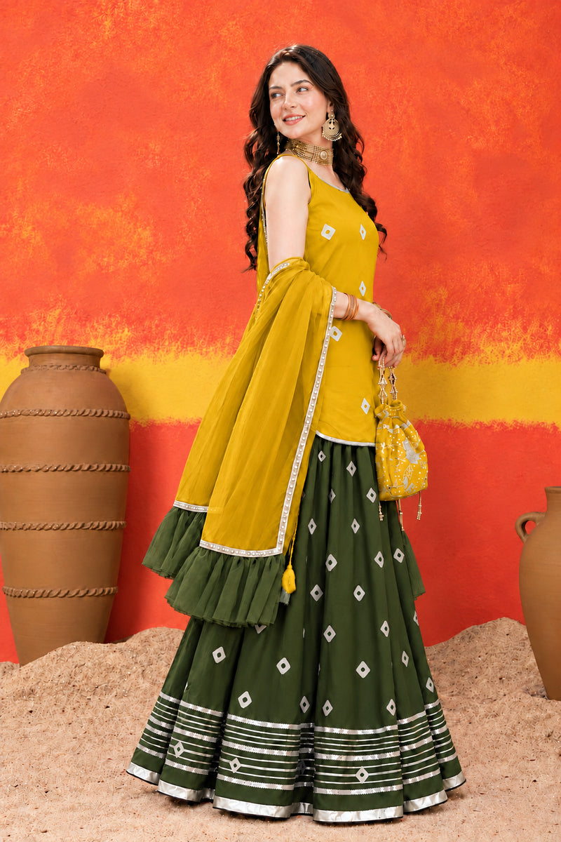 Stylum Women's Mustard Bandhani Printed Rayon Straight Short Kurti Skirt Dupatta Set (KSDMUSTAAINA)