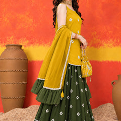 Stylum Women's Mustard Bandhani Printed Rayon Straight Short Kurti Skirt Dupatta Set (KSDMUSTAAINA)