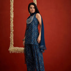 Stylum Women's Navy Bandhej Printed & Embroidered Rayon Straight Short Kurti Farshi Salwar Dupatta Set (KSDNAVYNYCIL)