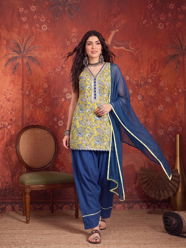 Stylum Women's Yellow Floral Printed Cotton Straight Short Kurti Farshi Salwar Dupatta Set (KSDYELLOWTARA)