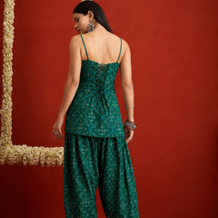 Stylum Women's Green Bandhej Printed Reyon Straight Short Kurti With Farshi Salwar (KSGREENKABIRA)