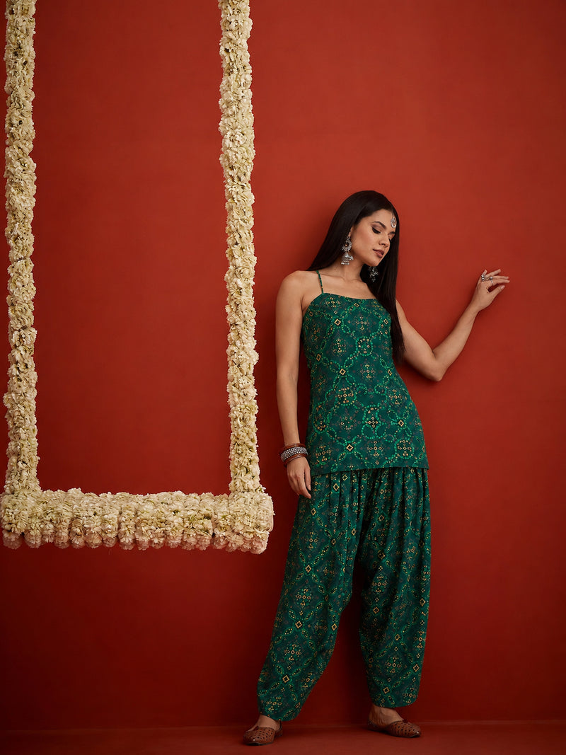 Stylum Women's Green Bandhej Printed Reyon Straight Short Kurti With Farshi Salwar (KSGREENKABIRA)