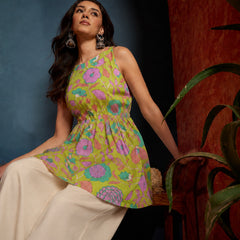 Stylum Women's Green Floral Printed Cotton A-Line Short Kurti With Farshi Salwar (KSGRRENGERI)