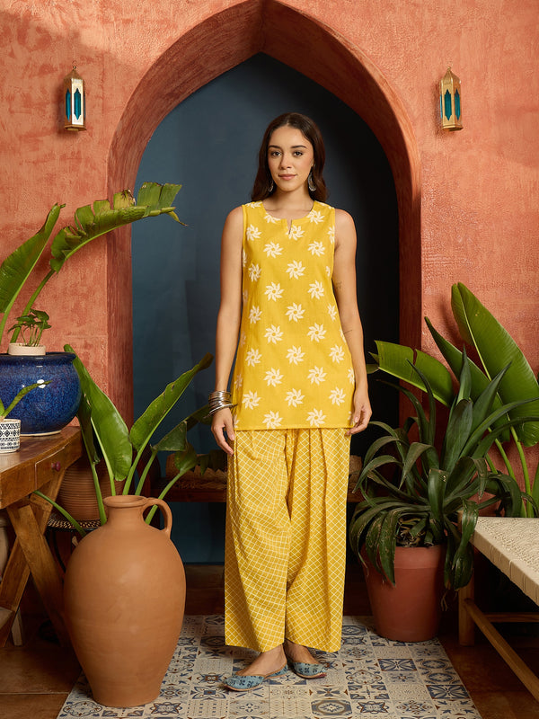 Stylum Women's Yellow Floral Printed Pure Cotton Straight Kurti With Farshi Salwar (KSLEMONCHAKLI)