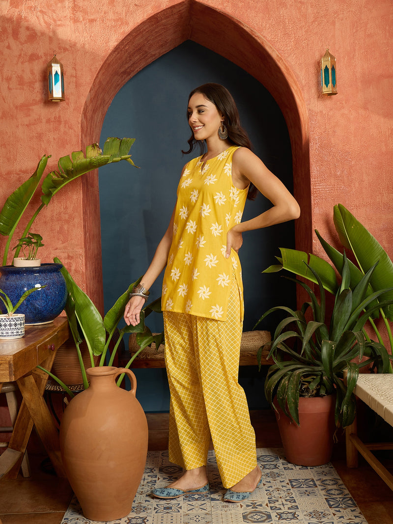 Stylum Women's Yellow Floral Printed Pure Cotton Straight Kurti With Farshi Salwar (KSLEMONCHAKLI)
