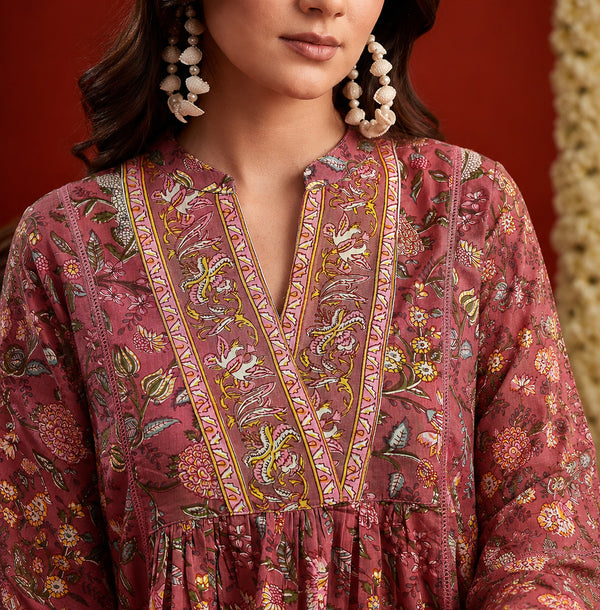 Stylum Women's Pink Floral Printed Cotton A-Line Short Kurti With Farshi Salwar (KSPINKORRY)