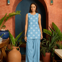 Stylum Women's Sky Floral Printed Pure Cotton Straight Kurti With Farshi Salwar (KSSKYCHAKLI)