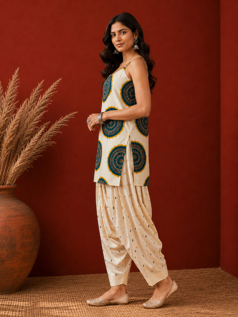 Stylum Women's Teal Bandhej Printed Pure Cotton Staright Short Kurti With Farshi Salwar (KSTEALTROLLY)