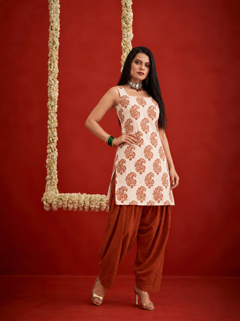 Stylum Women's White Printed Rayon Short Kurti With Farshi Salwar Set (KSWHITEHAYATT)